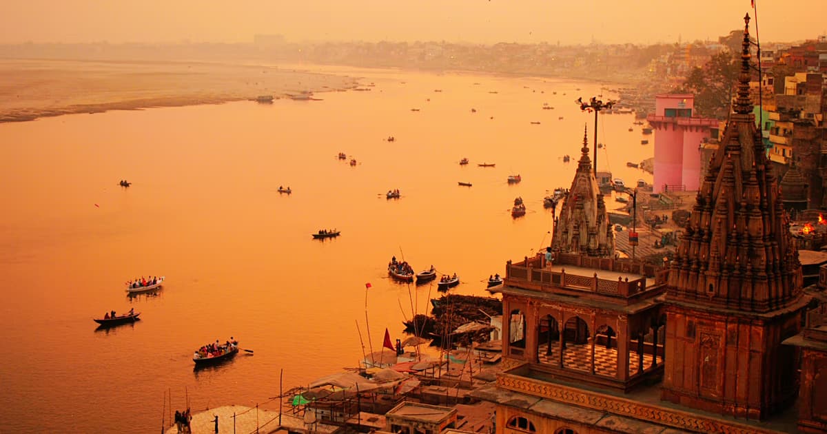Varanasi Ghats, Aarti & Old City Walks (2-Day Self-Guided Plan)
